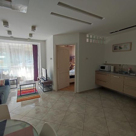 City Center Apartman Zalaegerszeg Ngoại thất bức ảnh