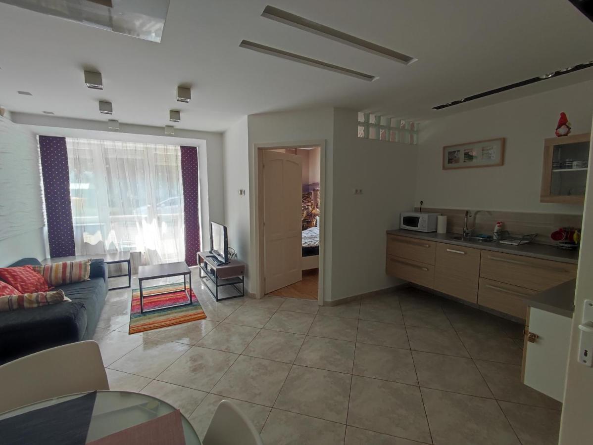 City Center Apartman Zalaegerszeg Ngoại thất bức ảnh